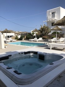 Amperian Mykonos Suites