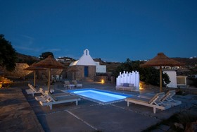 Amperian Mykonos Suites