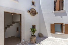 Anagram Boutique Hotel