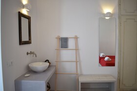 Andriani's Guest House