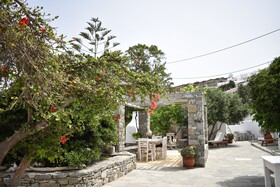 Andriani's Guest House