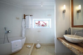 Belvedere Mykonos - Waterfront Villa & Suites