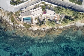 Belvedere Mykonos - Waterfront Villa & Suites
