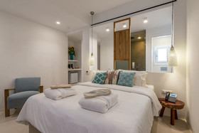Bluetopia Suites