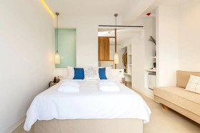Bluetopia Suites