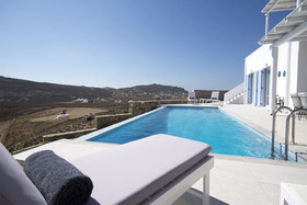 Chrysanthemo Villas