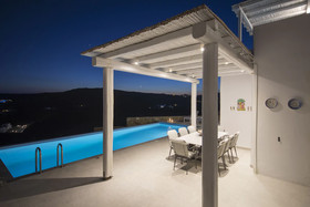 Chrysanthemo Villas