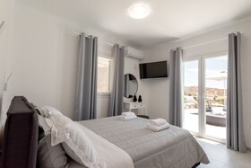 Dioni Mykonos