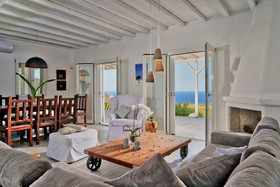 Elia Horizon Apartment