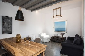 Elia Horizon Apartment