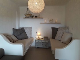 Helen House Minimal Perfection
