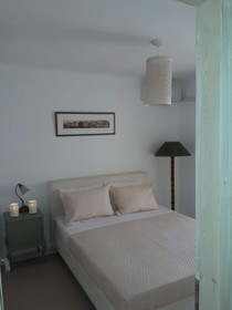 Helen House Minimal Perfection