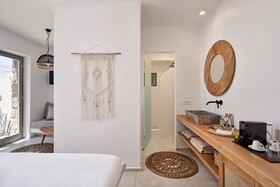Ionic Suites