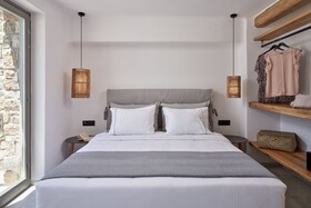 Ionic Suites