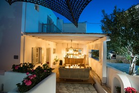 Island Mykonos Suites & Studios