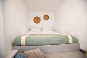 Jonaz Rooms & Suites