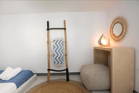 Jonaz Rooms & Suites