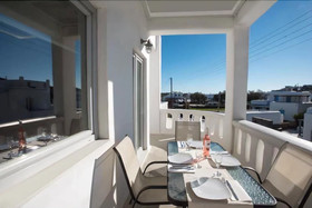 Jonaz Rooms & Suites