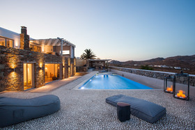 Myconian Platinum Villas