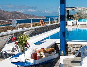 Mykonos Pro Care Suites