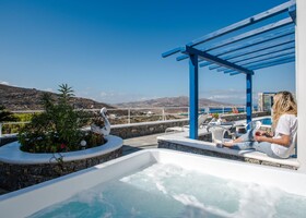 Mykonos Pro Care Suites