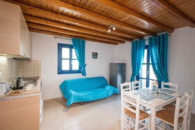 Mykonos Pro Care Suites
