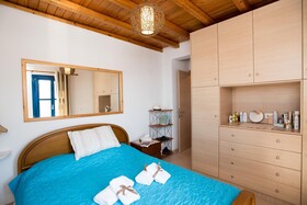 Mykonos Pro Care Suites