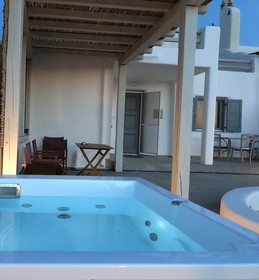 Mykonos Residence Villas & Suites