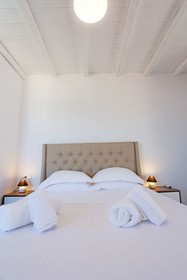 Nikoi Villas