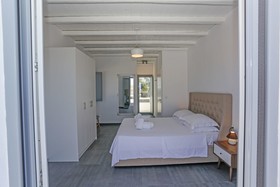 Nikoi Villas