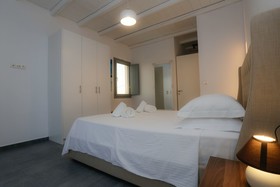 Nikoi Villas