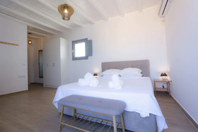 Nikoi Villas