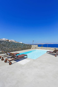 Nikoi Villas
