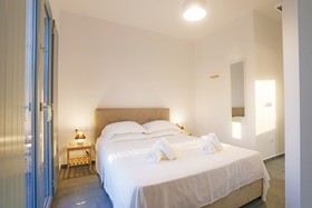 Nikoi Villas