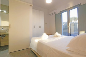 Nikoi Villas