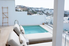 Numi Boutique Hotel