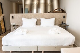 Numi Boutique Hotel