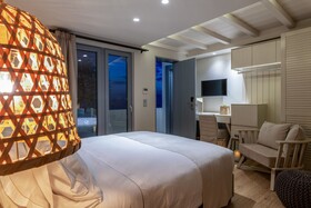 Oniro Suites Mykonos