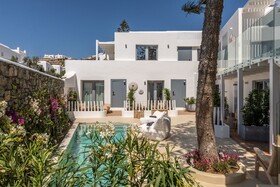 Oniro Suites Mykonos