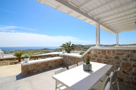 Sea & Stone Residence