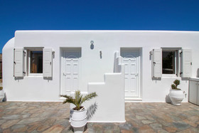 Sea & Stone Residence
