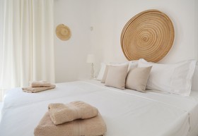 Sea Breeze Panormos