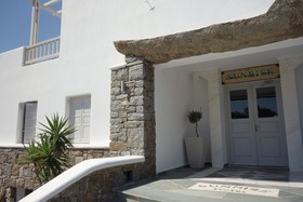 Myconian Sunrise Relais & Chateaux Hotel