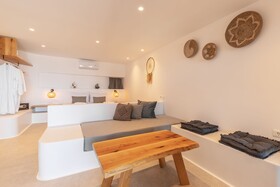 Sunset Hill Suites