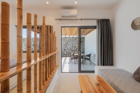 Sunset Hill Suites