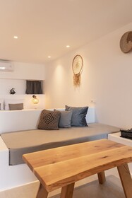 Sunset Hill Suites
