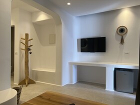 Sunset Hill Suites