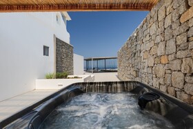 Sunset Hill Suites