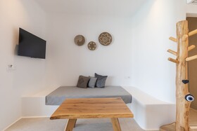 Sunset Hill Suites