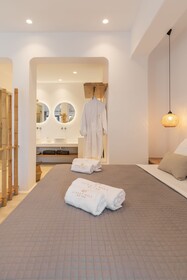 Sunset Hill Suites